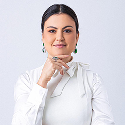 Dra. Priscila Maruoka